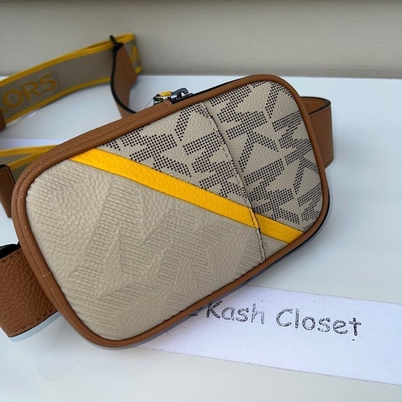 Michael Kors Cooper Crossbody Bag Logo Smartphone MK Signature Holster Chino - Picture 2 of 9